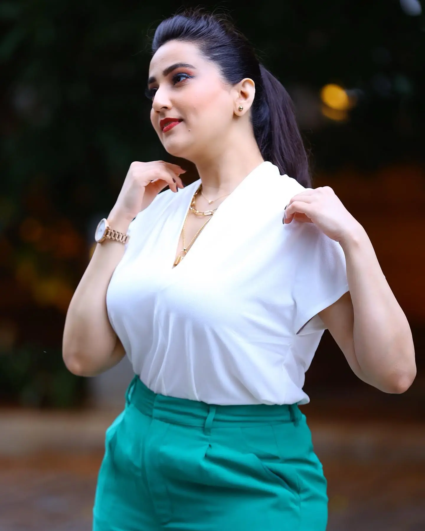 RAMPALLI MANJUSHA PHOTOSHOOT IN BEAUTIFUL WHITE TOP BLUE PANT 8